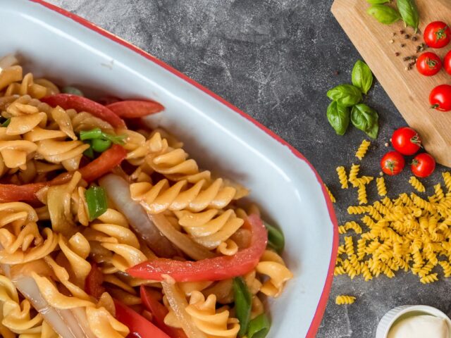 Chickpea Yellow pea Fusilli cu legume si soia